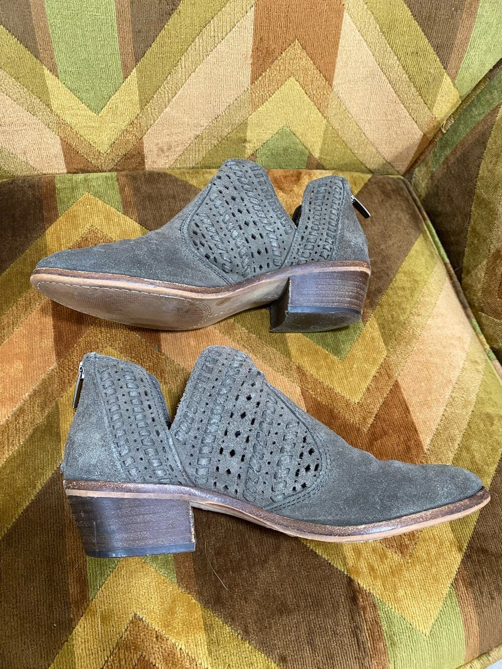 Vince Camuto Brown Gray Green Suede Ankle Booties Size 7.5